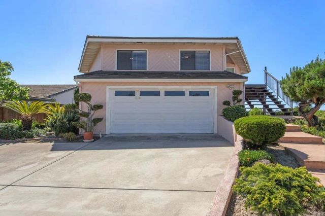 7619 Cortina, Carlsbad, CA 92009