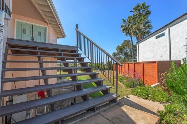 7619 Cortina, Carlsbad, CA 92009