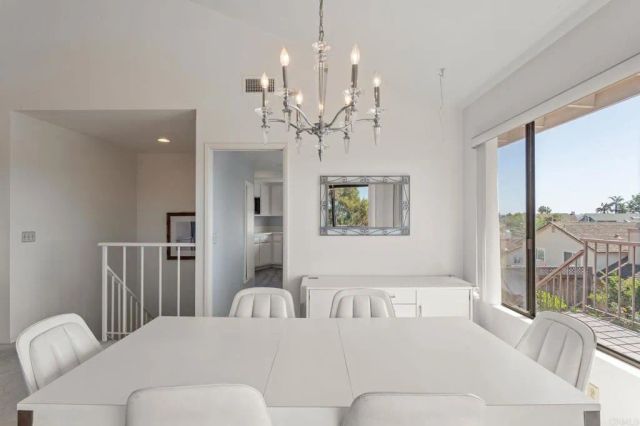 7619 Cortina, Carlsbad, CA 92009