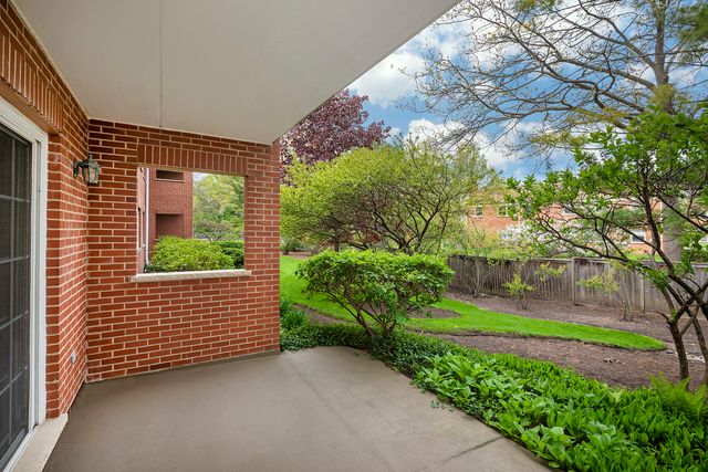 1234 Depot Street 106, Glenview, IL 60025