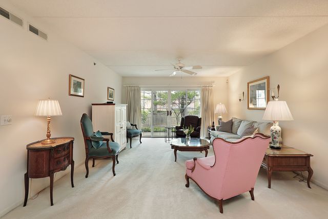 1234 Depot Street 106, Glenview, IL 60025