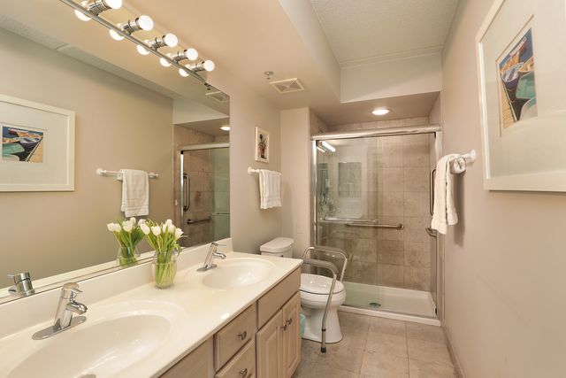1234 Depot Street 106, Glenview, IL 60025