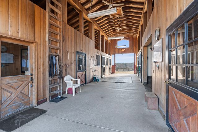 722 Hemlock Ln, Spencer, TN 38585