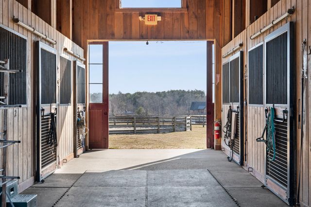 722 Hemlock Ln, Spencer, TN 38585