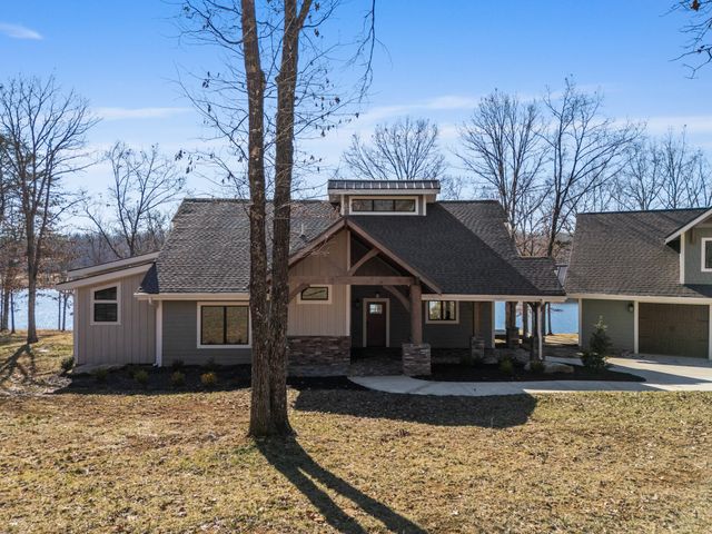 722 Hemlock Ln, Spencer, TN 38585