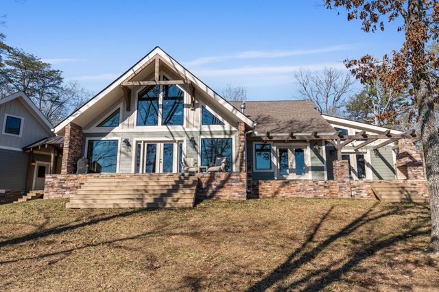 722 Hemlock Ln, Spencer, TN 38585