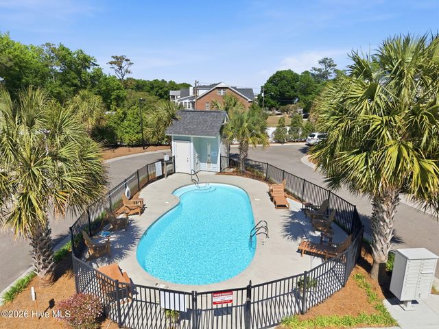 115 Bimini Townes Lane, Carolina Beach, NC 28428