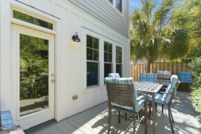 115 Bimini Townes Lane, Carolina Beach, NC 28428
