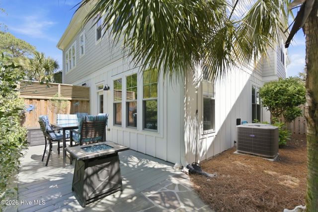 115 Bimini Townes Lane, Carolina Beach, NC 28428