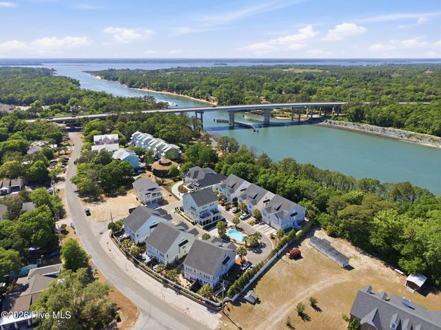 115 Bimini Townes Lane, Carolina Beach, NC 28428