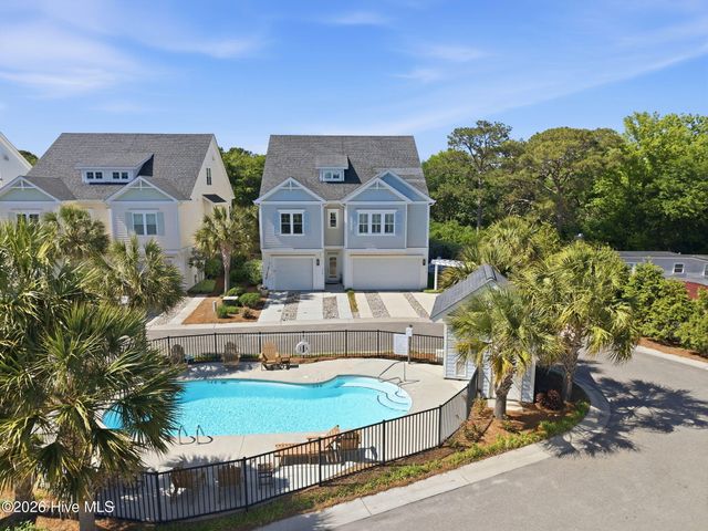 115 Bimini Townes Lane, Carolina Beach, NC 28428
