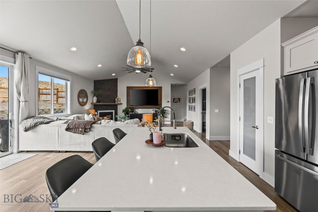 1201 Sweetgrass Lane, Livingston, MT 59047