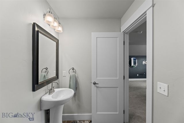 1201 Sweetgrass Lane, Livingston, MT 59047