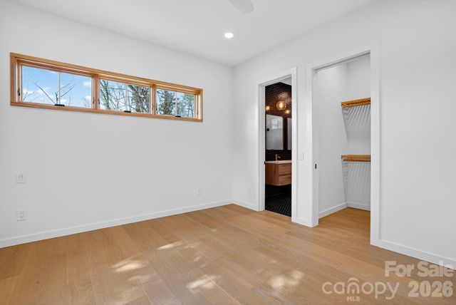 8 Houston Street, Asheville, NC 28801