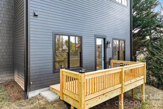 8 Houston Street, Asheville, NC 28801