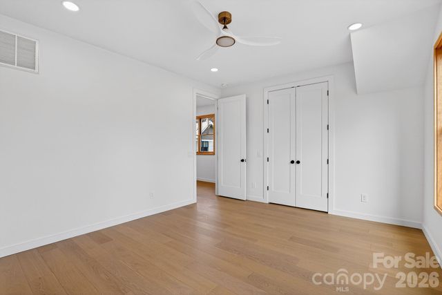 8 Houston Street, Asheville, NC 28801