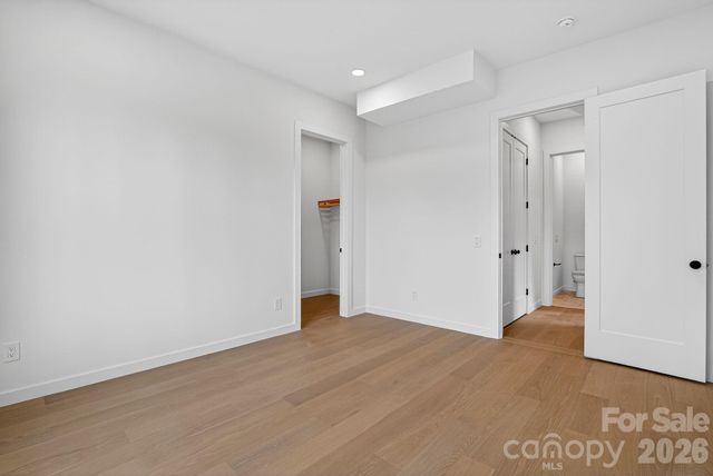 8 Houston Street, Asheville, NC 28801