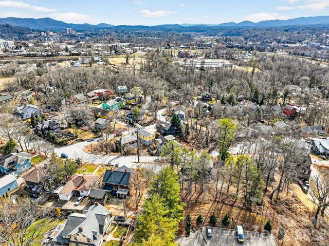 8 Houston Street, Asheville, NC 28801