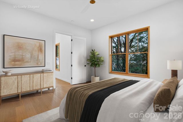 8 Houston Street, Asheville, NC 28801