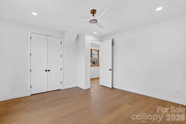 8 Houston Street, Asheville, NC 28801