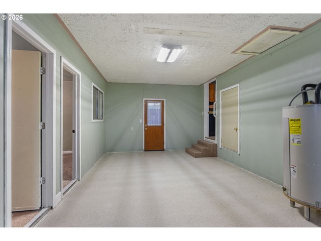 5918 Se 84TH Ave, Portland, OR 97266