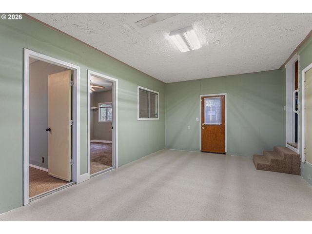 5918 Se 84TH Ave, Portland, OR 97266