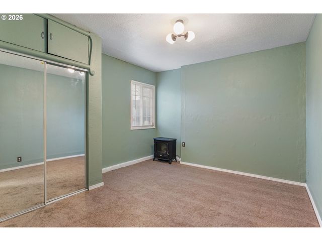 5918 Se 84TH Ave, Portland, OR 97266