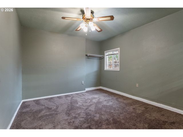 5918 Se 84TH Ave, Portland, OR 97266