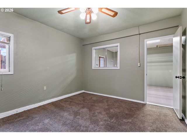 5918 Se 84TH Ave, Portland, OR 97266