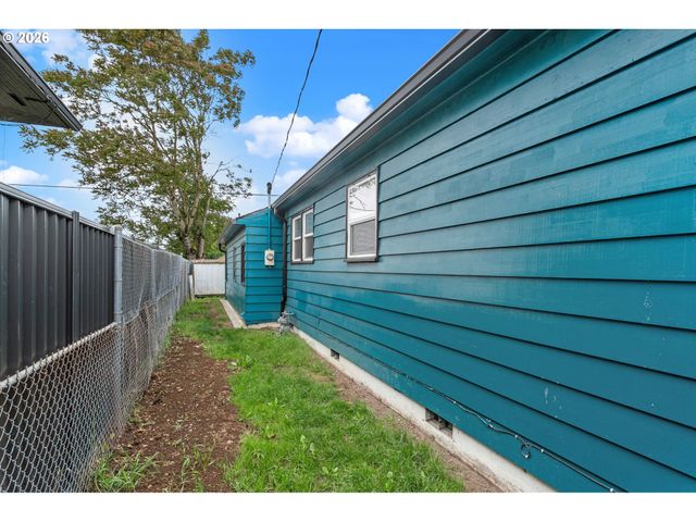 5918 Se 84TH Ave, Portland, OR 97266