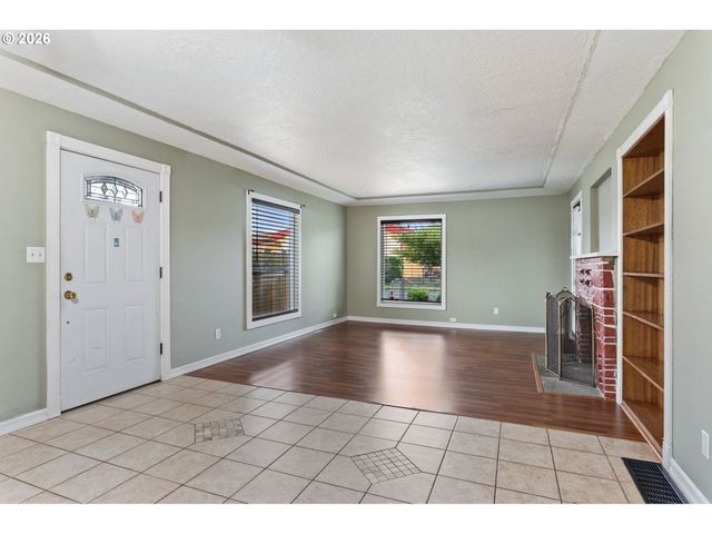 5918 Se 84TH Ave, Portland, OR 97266