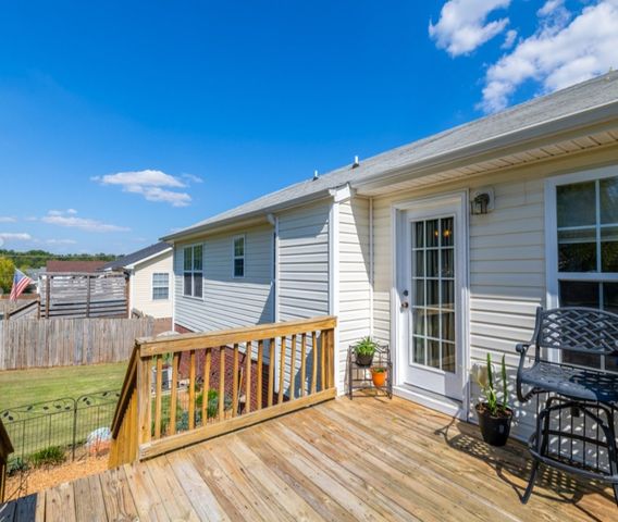 3398 Queensbury Rd, Clarksville, TN 37042