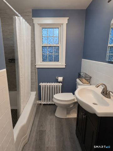 65 Flat Iron Road, Guilford, CT 06437