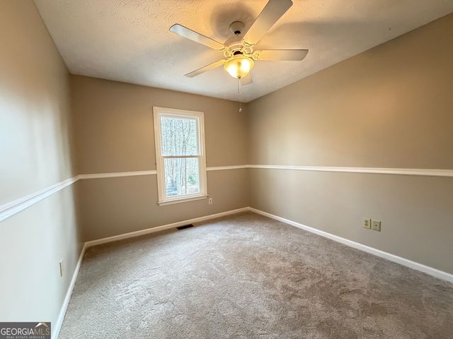 1202 Shallowford Trace Court, Woodstock, GA 30189