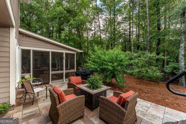 1202 Shallowford Trace Court, Woodstock, GA 30189