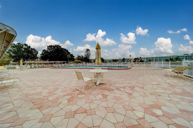 5810 21ST STREET N 2, St Petersburg, FL 33714