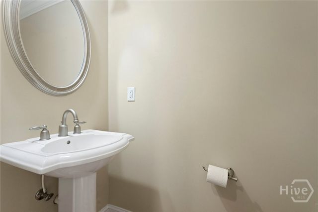 3 15th Street 208, Tybee Island, GA 31328