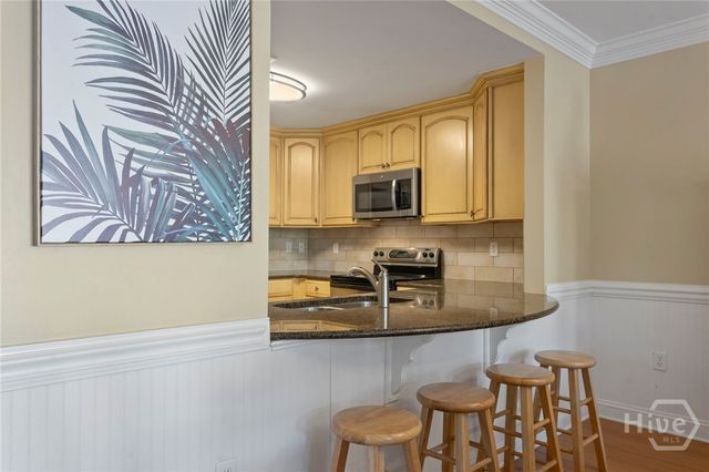 3 15th Street 208, Tybee Island, GA 31328