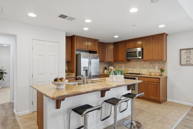 185 Montevina Way, Hayward, CA 94545