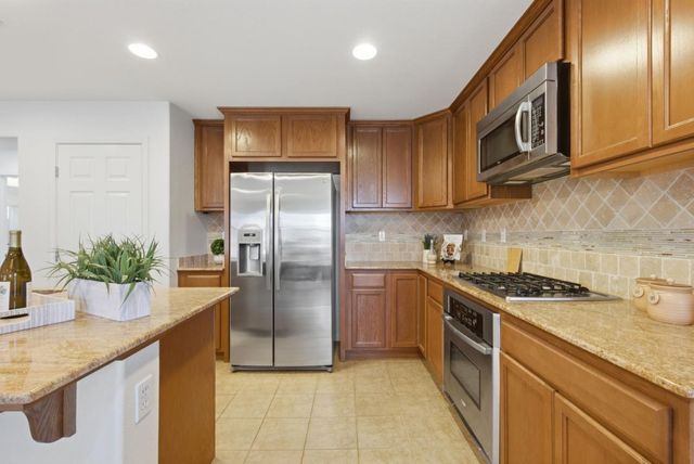 185 Montevina Way, Hayward, CA 94545