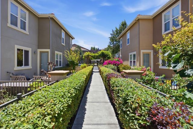 185 Montevina Way, Hayward, CA 94545