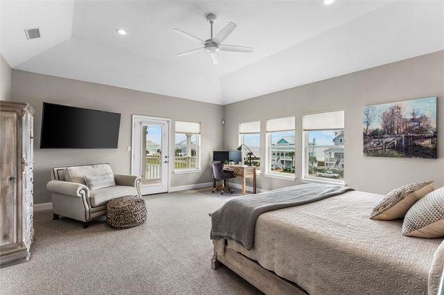 3830 Wentletrap, Galveston, TX 77554