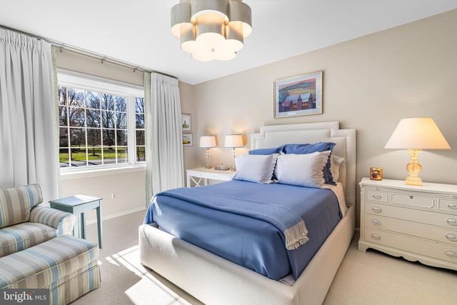 675 FOREST CREEK DR, Ambler, PA 19002