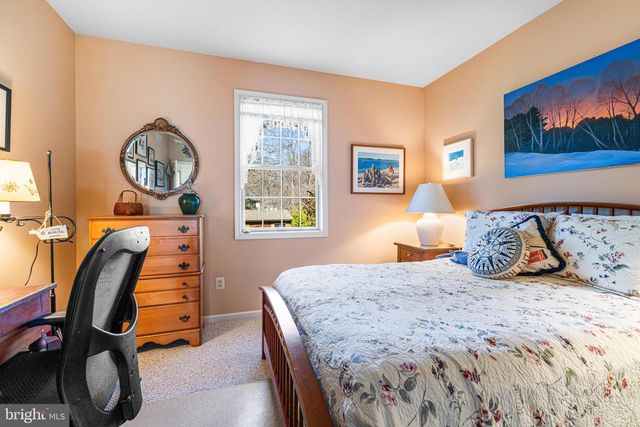 675 FOREST CREEK DR, Ambler, PA 19002