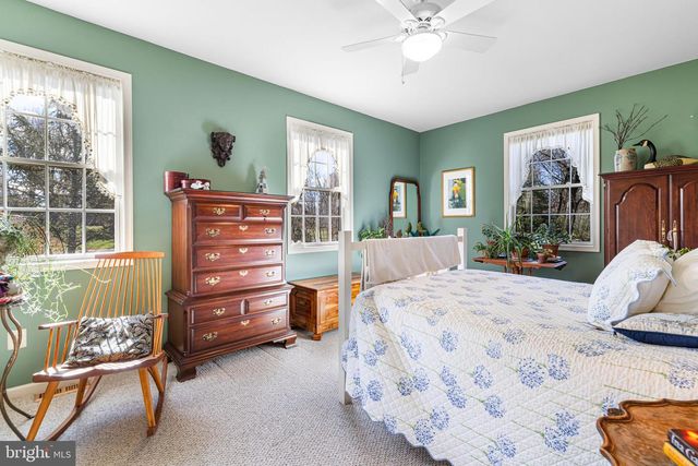 675 FOREST CREEK DR, Ambler, PA 19002