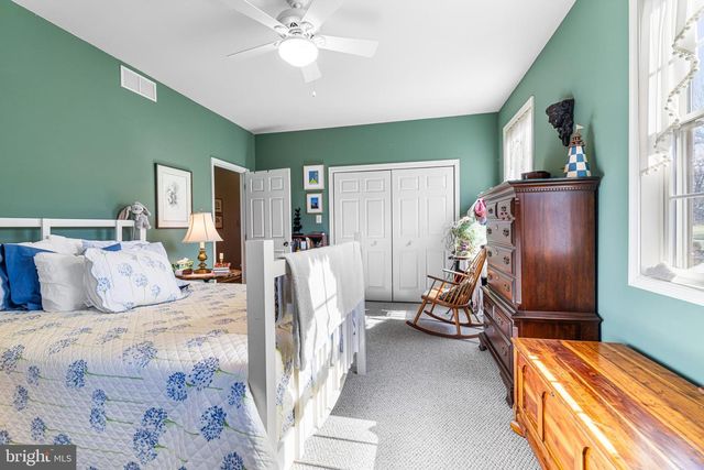 675 FOREST CREEK DR, Ambler, PA 19002