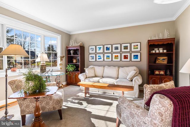 675 FOREST CREEK DR, Ambler, PA 19002