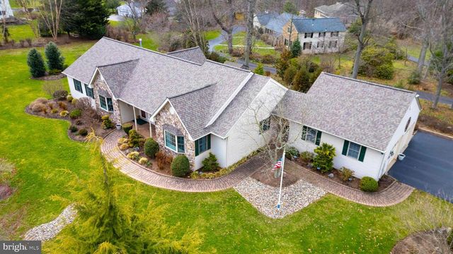 675 FOREST CREEK DR, Ambler, PA 19002