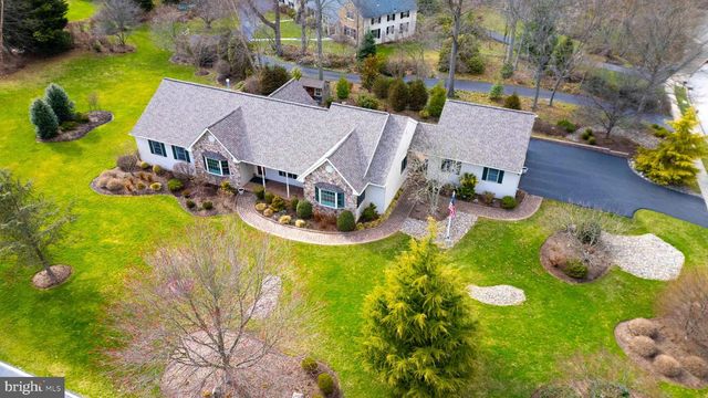 675 FOREST CREEK DR, Ambler, PA 19002