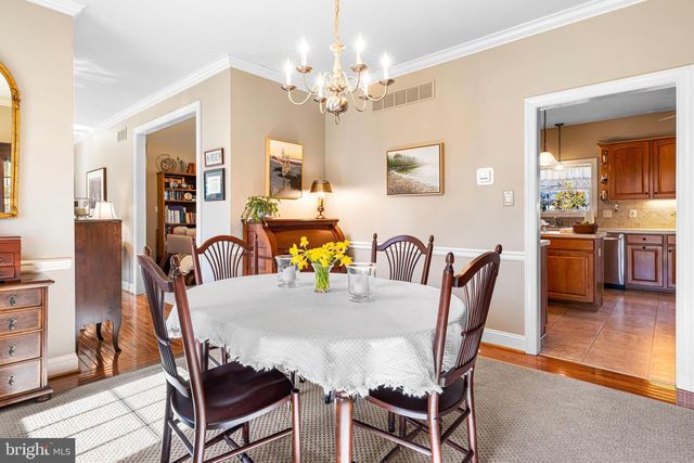 675 FOREST CREEK DR, Ambler, PA 19002